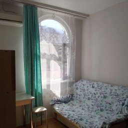 Найдите студию с зелёными занавесками в Сочи на бесплатной площадке КвартСочи уже сегодня