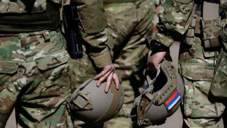 Защита конкуренции и поставки жевательного табака на передовую обсуждаются в Госдуме Защита конкуренции и поставки жевательного табака на передовую обсуждаются в Госдуме